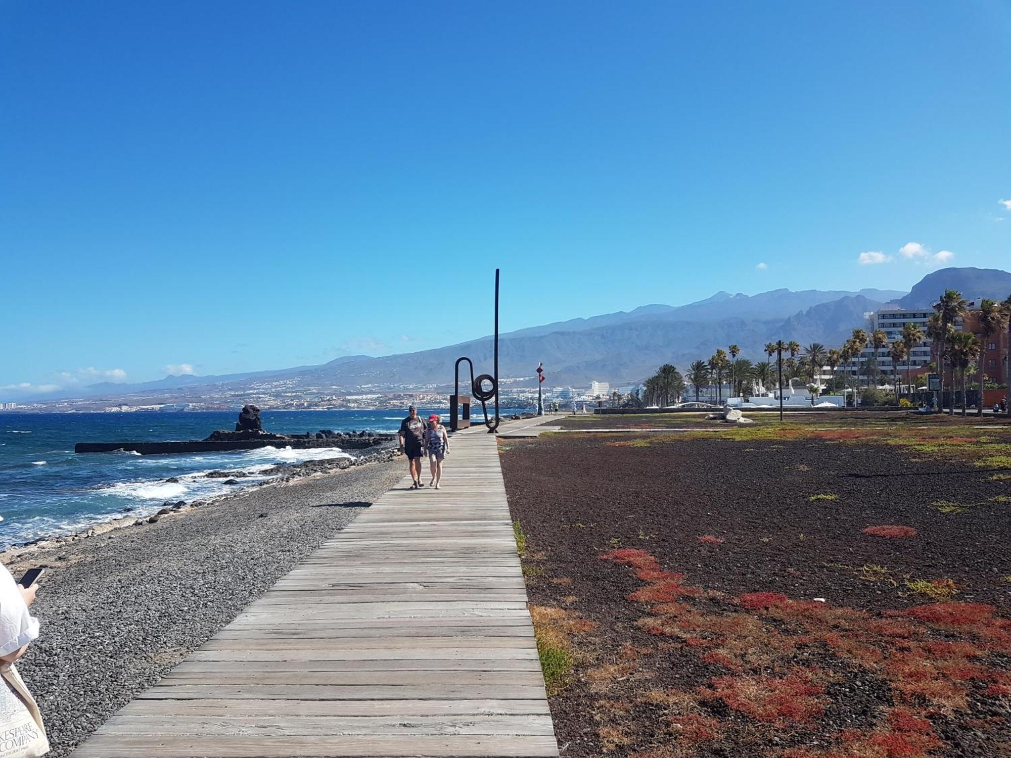 Beach 400Mtr, Top Of Mountain With Spectacular Surround View 200Mtr Лос Кристианос Екстериор снимка