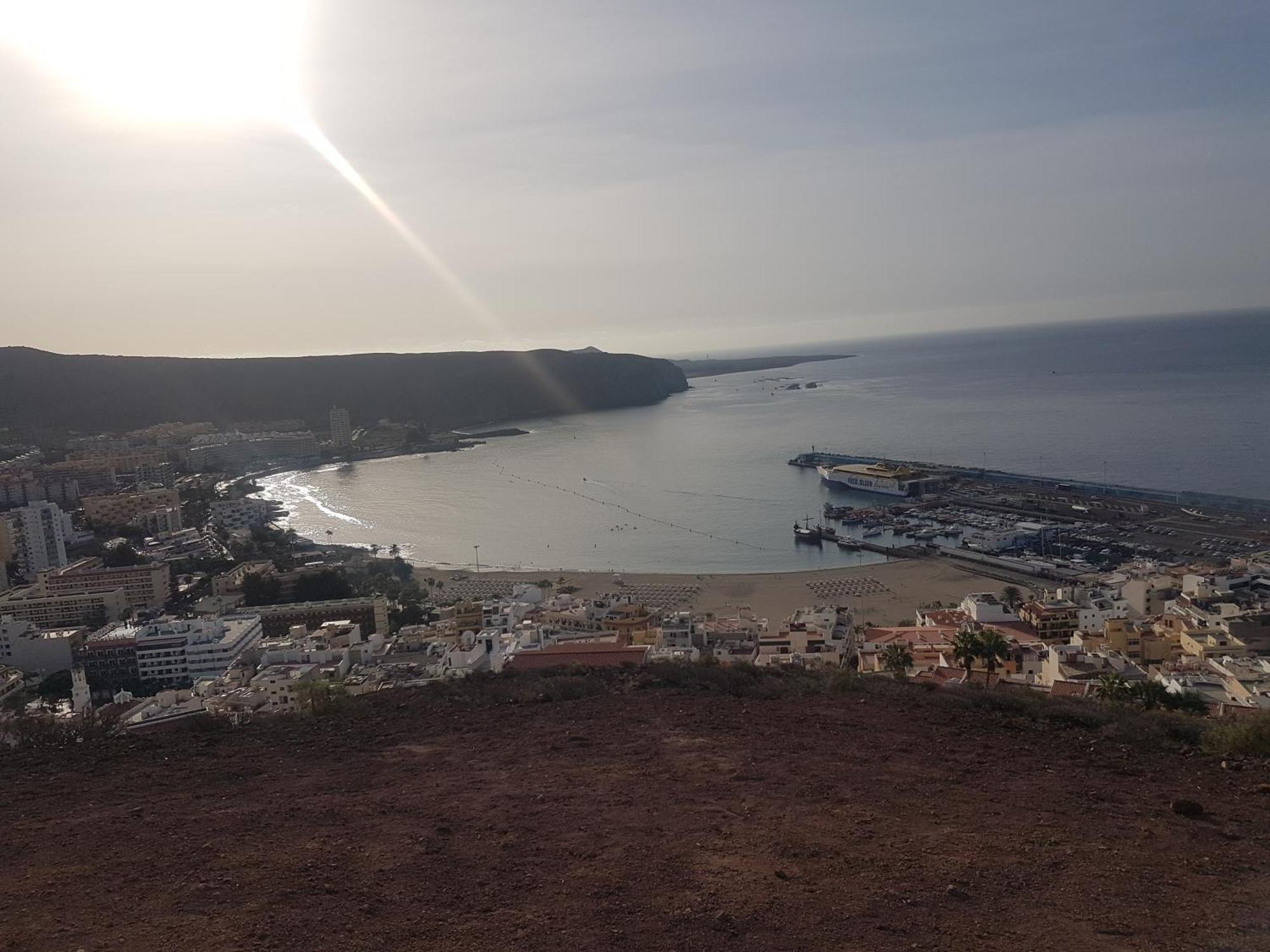 Beach 400Mtr, Top Of Mountain With Spectacular Surround View 200Mtr Лос Кристианос Екстериор снимка